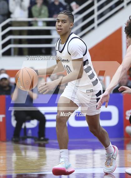 Thumbnail 1 in Christopher Columbus vs Sierra Canyon (Spalding Hoophall Classic) photogallery.
