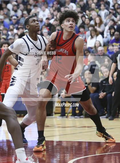 Thumbnail 3 in Christopher Columbus vs Sierra Canyon (Spalding Hoophall Classic) photogallery.