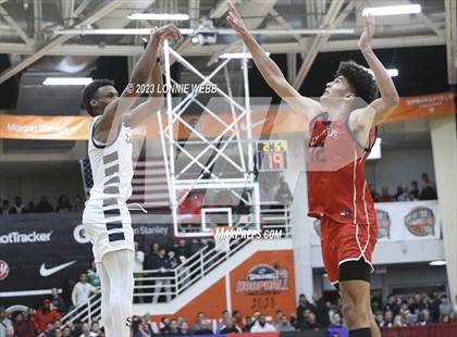 Thumbnail 2 in Christopher Columbus vs Sierra Canyon (Spalding Hoophall Classic) photogallery.