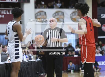 Thumbnail 1 in Christopher Columbus vs Sierra Canyon (Spalding Hoophall Classic) photogallery.