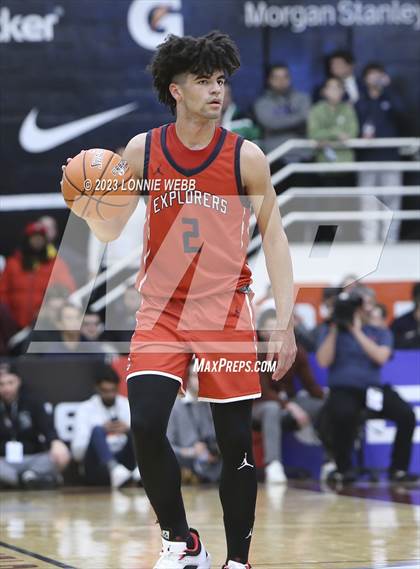 Thumbnail 1 in Christopher Columbus vs Sierra Canyon (Spalding Hoophall Classic) photogallery.