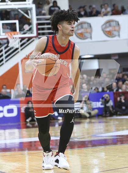 Thumbnail 2 in Christopher Columbus vs Sierra Canyon (Spalding Hoophall Classic) photogallery.