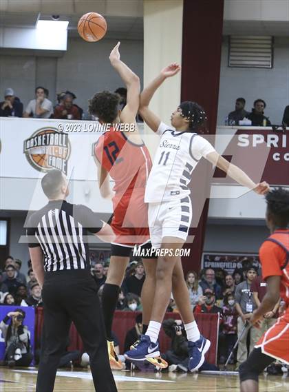 Thumbnail 2 in Christopher Columbus vs Sierra Canyon (Spalding Hoophall Classic) photogallery.