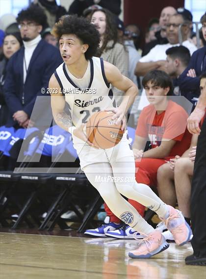 Thumbnail 1 in Christopher Columbus vs Sierra Canyon (Spalding Hoophall Classic) photogallery.