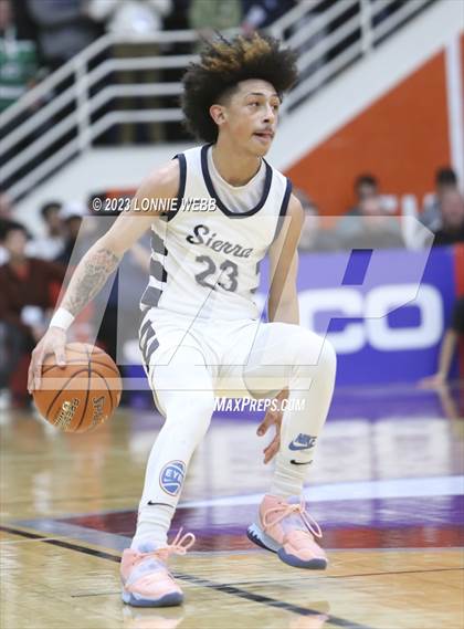 Thumbnail 3 in Christopher Columbus vs Sierra Canyon (Spalding Hoophall Classic) photogallery.