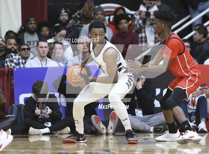 Thumbnail 1 in Christopher Columbus vs Sierra Canyon (Spalding Hoophall Classic) photogallery.