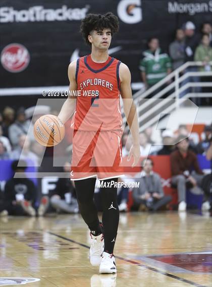 Thumbnail 3 in Christopher Columbus vs Sierra Canyon (Spalding Hoophall Classic) photogallery.