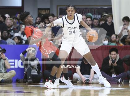 Thumbnail 1 in Christopher Columbus vs Sierra Canyon (Spalding Hoophall Classic) photogallery.