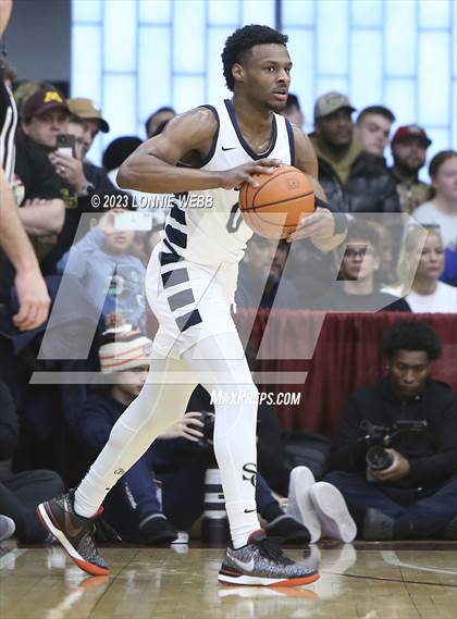 Thumbnail 1 in Christopher Columbus vs Sierra Canyon (Spalding Hoophall Classic) photogallery.