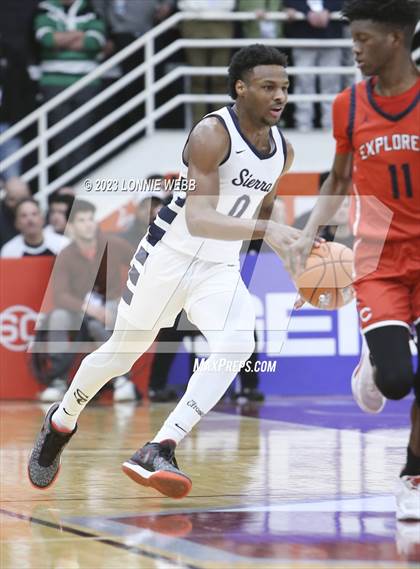 Thumbnail 2 in Christopher Columbus vs Sierra Canyon (Spalding Hoophall Classic) photogallery.