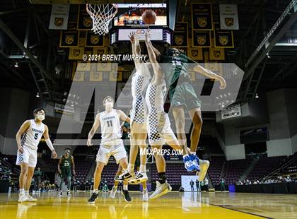 Thumbnail 1 in George Washington vs. ThunderRidge (CHSAA 5A Finals) photogallery.