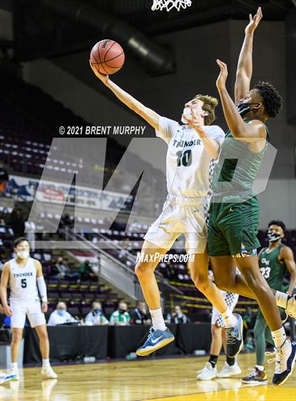 Thumbnail 1 in George Washington vs. ThunderRidge (CHSAA 5A Finals) photogallery.
