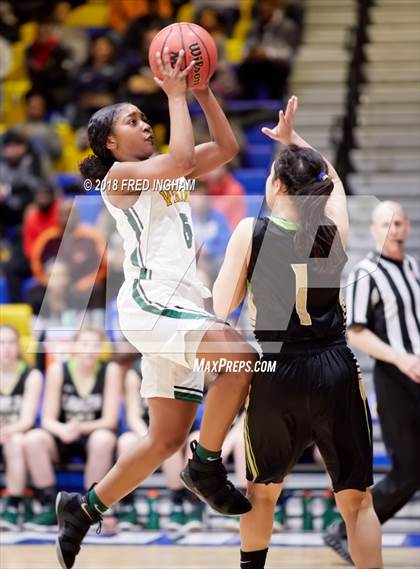 Thumbnail 3 in Langley vs. Woodbridge (VHSL Quarterfinal) photogallery.