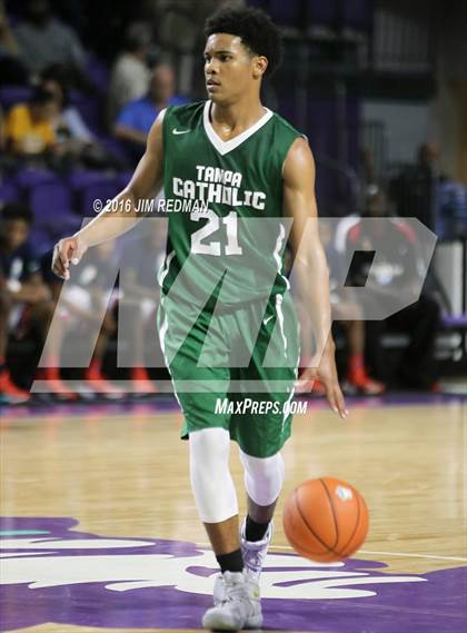 Thumbnail 3 in Tampa Catholic vs. East St. Louis (City of Palms Classic) photogallery.