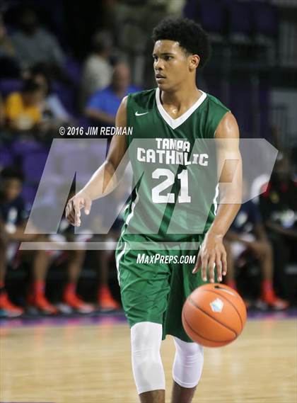 Thumbnail 2 in Tampa Catholic vs. East St. Louis (City of Palms Classic) photogallery.