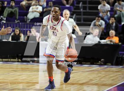 Thumbnail 1 in Tampa Catholic vs. East St. Louis (City of Palms Classic) photogallery.