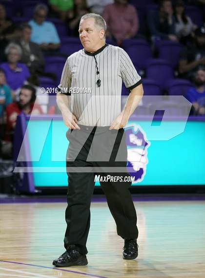 Thumbnail 1 in Tampa Catholic vs. East St. Louis (City of Palms Classic) photogallery.