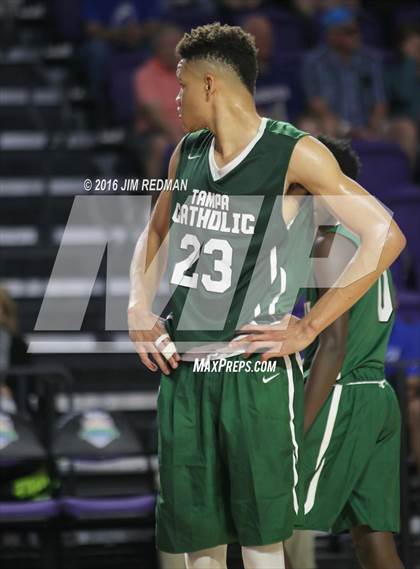 Thumbnail 2 in Tampa Catholic vs. East St. Louis (City of Palms Classic) photogallery.