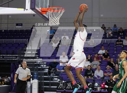 Thumbnail 1 in Tampa Catholic vs. East St. Louis (City of Palms Classic) photogallery.