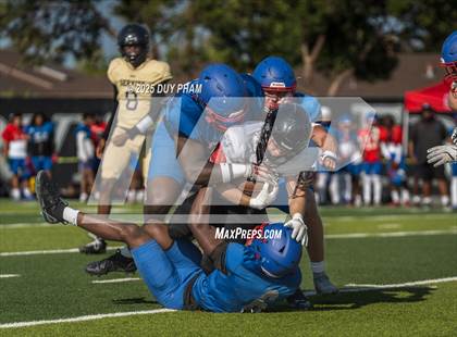 Thumbnail 2 in Serra @ Servite (Scrimmage) photogallery.
