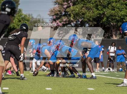 Thumbnail 1 in Serra @ Servite (Scrimmage) photogallery.