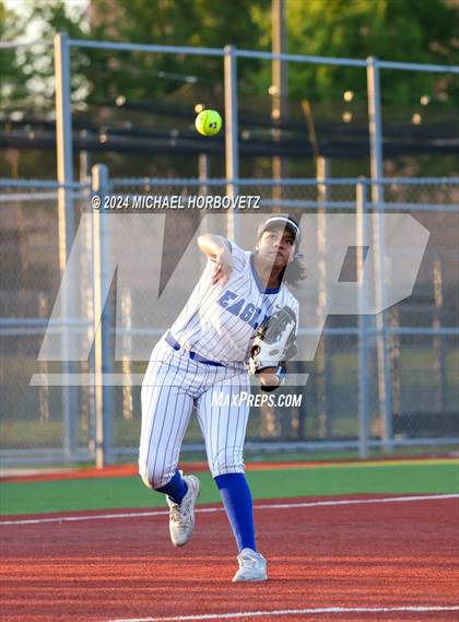 Thumbnail 1 in Guyer @ Allen photogallery.