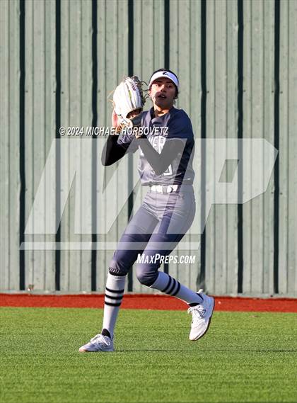 Thumbnail 2 in Guyer @ Allen photogallery.