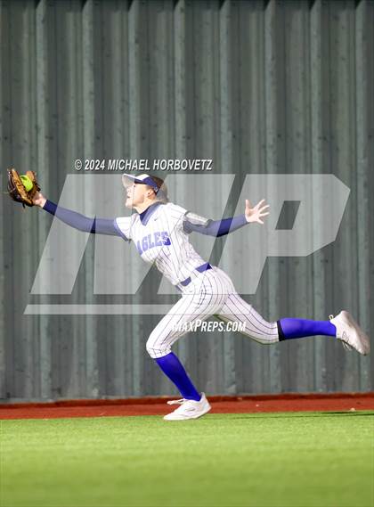 Thumbnail 2 in Guyer @ Allen photogallery.