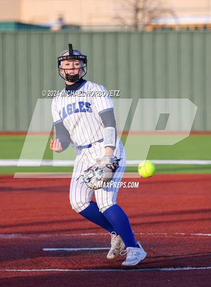 Thumbnail 2 in Guyer @ Allen photogallery.