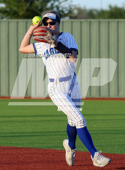 Thumbnail 1 in Guyer @ Allen photogallery.