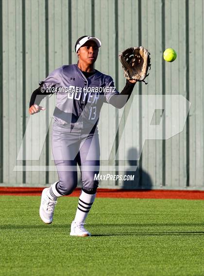 Thumbnail 2 in Guyer @ Allen photogallery.