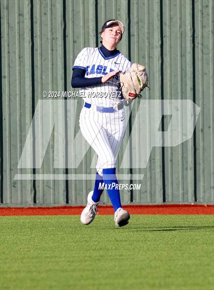 Thumbnail 2 in Guyer @ Allen photogallery.