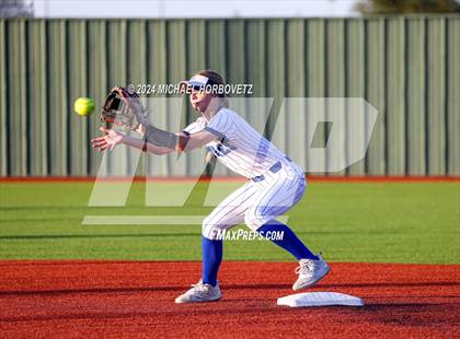 Thumbnail 2 in Guyer @ Allen photogallery.