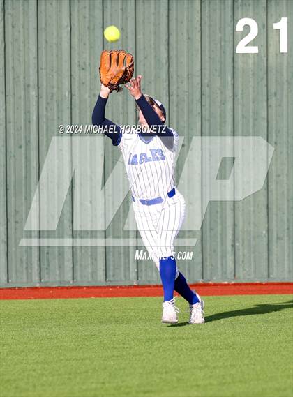 Thumbnail 2 in Guyer @ Allen photogallery.