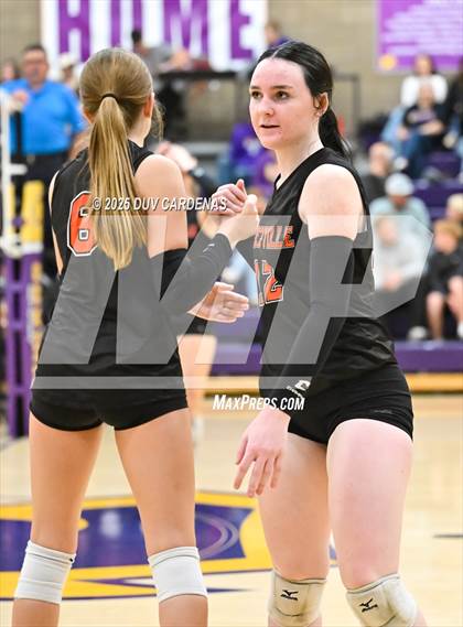 Thumbnail 3 in Kelseyville @ Escalon (CIF Division V Round II) photogallery.