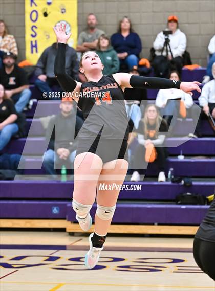 Thumbnail 2 in Kelseyville @ Escalon (CIF Division V Round II) photogallery.