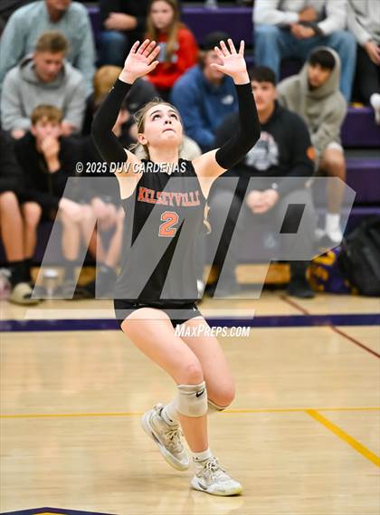 Thumbnail 3 in Kelseyville @ Escalon (CIF Division V Round II) photogallery.