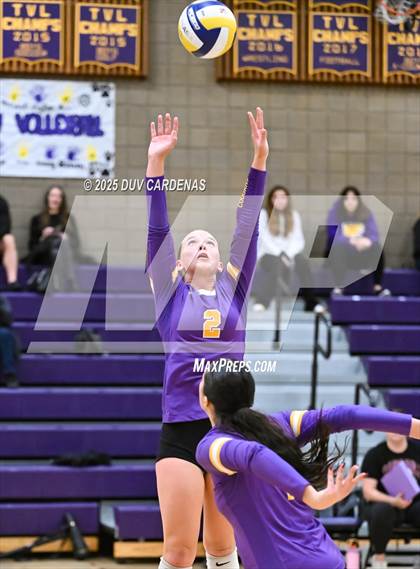 Thumbnail 3 in Kelseyville @ Escalon (CIF Division V Round II) photogallery.