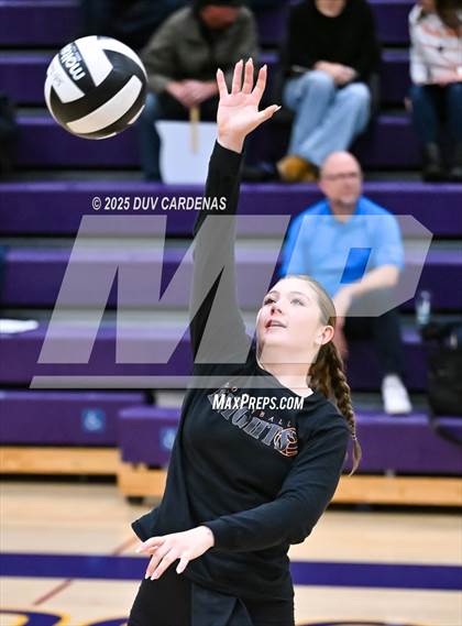 Thumbnail 3 in Kelseyville @ Escalon (CIF Division V Round II) photogallery.