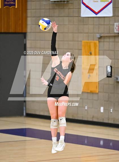Thumbnail 3 in Kelseyville @ Escalon (CIF Division V Round II) photogallery.
