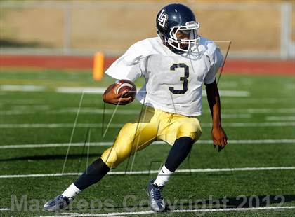 Thumbnail 3 in Los Osos @ Charter Oak photogallery.