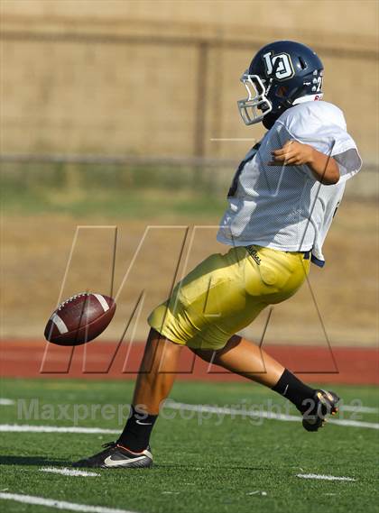 Thumbnail 3 in Los Osos @ Charter Oak photogallery.