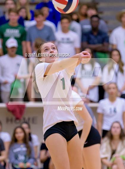 Thumbnail 3 in Clark vs. Reagan photogallery.