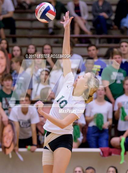 Thumbnail 3 in Clark vs. Reagan photogallery.