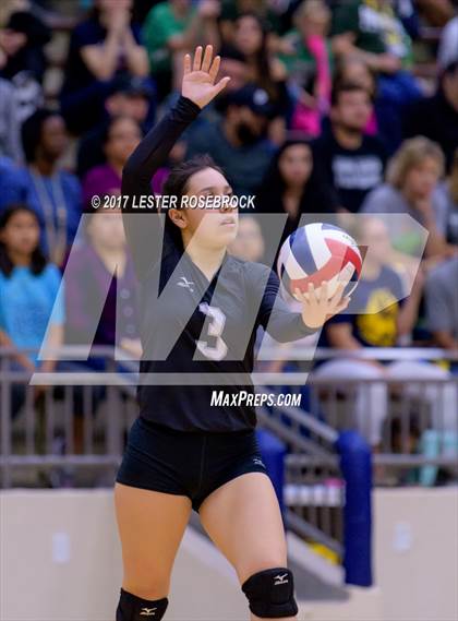 Thumbnail 2 in Clark vs. Reagan photogallery.
