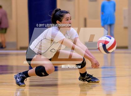 Thumbnail 2 in Clark vs. Reagan photogallery.