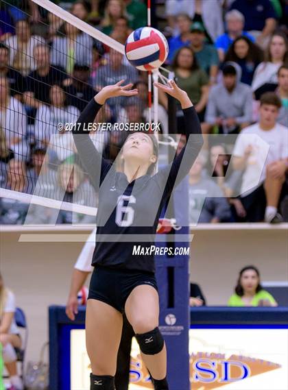 Thumbnail 1 in Clark vs. Reagan photogallery.