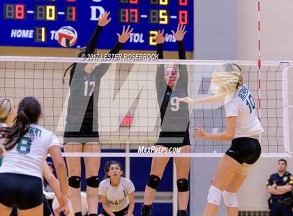 Thumbnail 1 in Clark vs. Reagan photogallery.