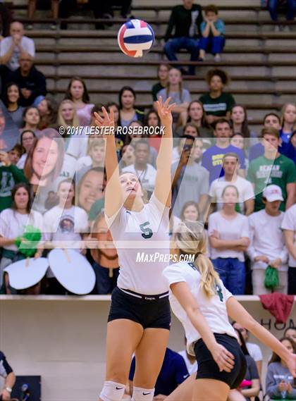 Thumbnail 3 in Clark vs. Reagan photogallery.