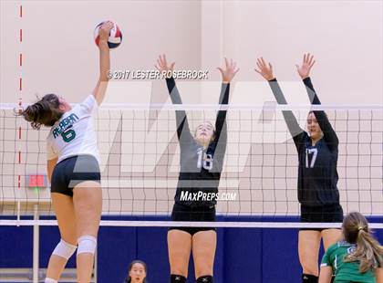 Thumbnail 1 in Clark vs. Reagan photogallery.
